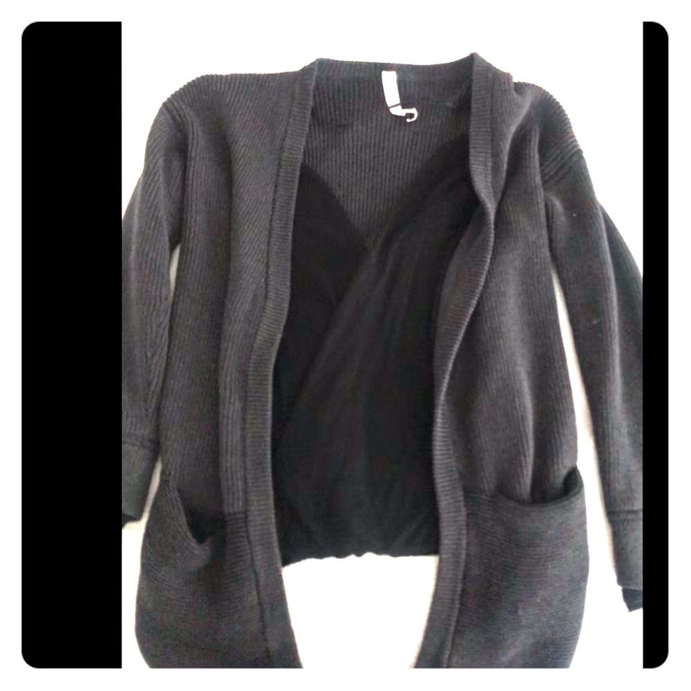 Lululemon Grey Sweater with Black insert Size 8